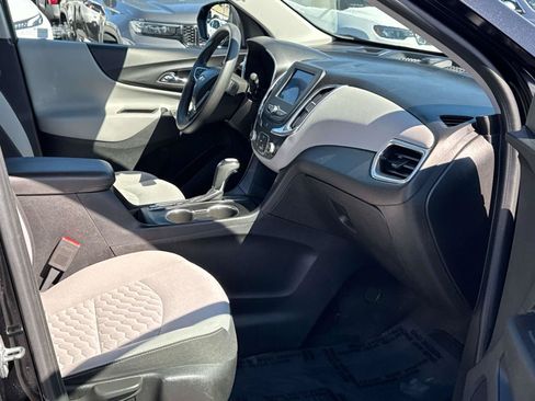Used 2020 Chevrolet Equinox LS FWD image 20