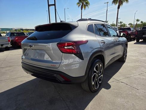 Certified 2024 Chevrolet Trax RS w/ Sunroof Package image 6