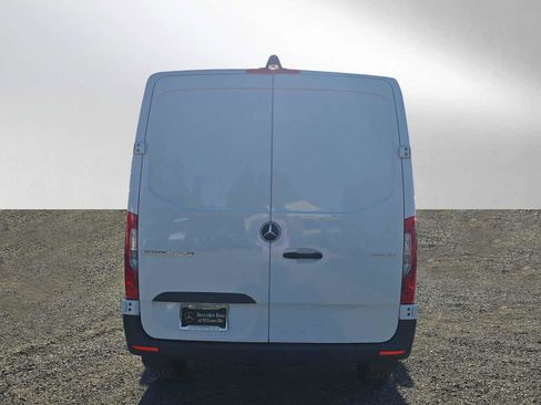 Used 2025 Mercedes-Benz Sprinter 2500 image 4