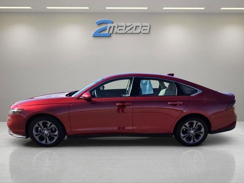 Used 2023 Honda Accord EX image 2