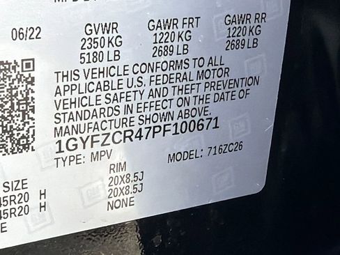 Used 2023 Cadillac XT4 Premium Luxury FWD image 35