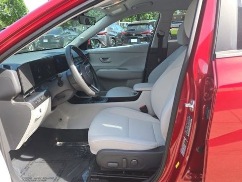 Used 2025 Hyundai Kona SEL AWD/4WD image 9