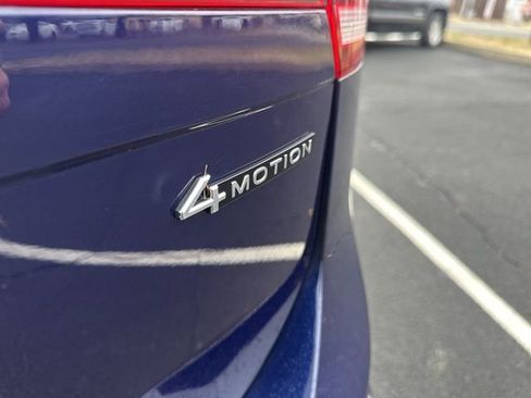 Used 2022 Volkswagen Tiguan SE image 33