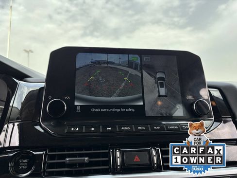 Used 2025 Nissan Pathfinder SL FWD image 25