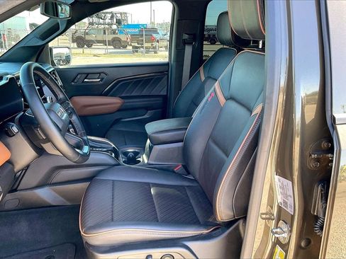 Used 2023 GMC Canyon AT4 w/ AT4 Premium Package image 18