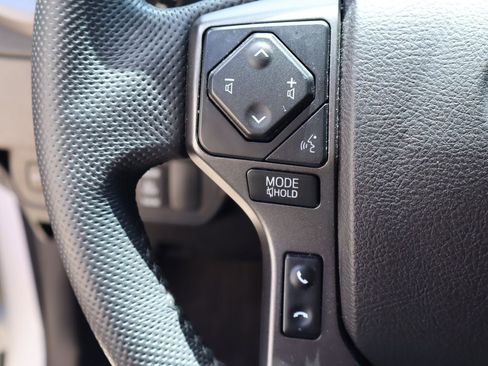 Used 2021 Toyota Tacoma TRD Sport w/ Technology Package AWD/4WD image 11