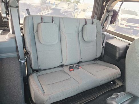 Used 2024 Jeep Wrangler Rubicon w/ Capability Package AWD/4WD image 16