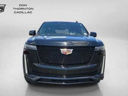 Certified 2023 Cadillac Escalade Sport Platinum w/ Heavy-Duty Trailer Package AWD/4WD image 8