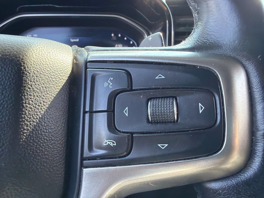 Used 2023 Chevrolet Silverado 1500 RST AWD/4WD image 15