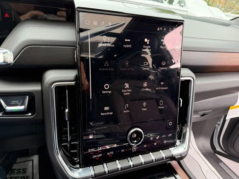 New 2026 GMC Yukon XL Denali image 36