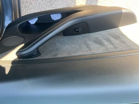 Used 2023 Tesla Model 3 Standard Range image 23