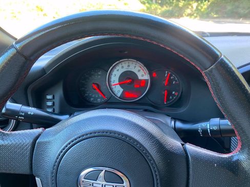 Used 2015 Scion FR-S RWD image 20