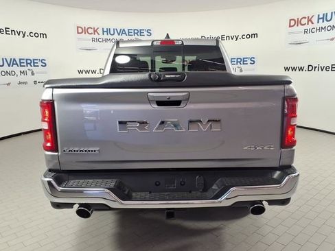 Used 2025 RAM 1500 Laramie AWD/4WD image 5