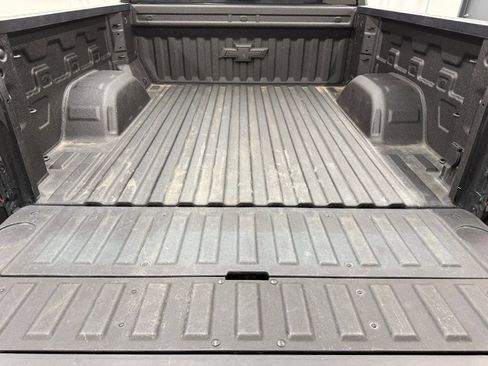 Used 2024 Chevrolet Silverado 1500 RST AWD/4WD image 5