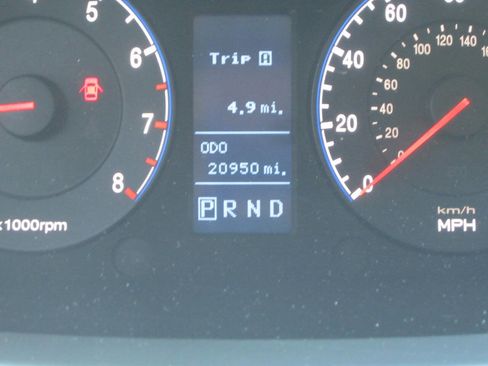 Used 2011 Hyundai Azera Limited image 28