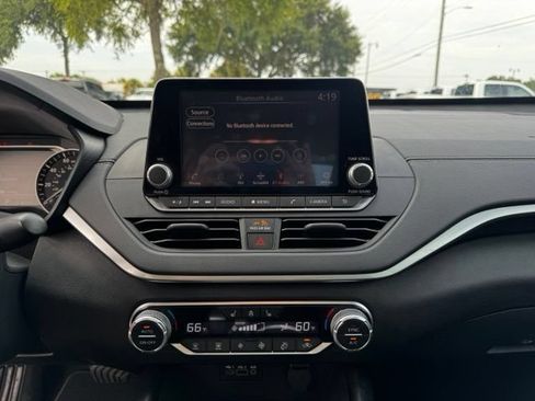 Used 2019 Nissan Altima 2.5 SV FWD image 23