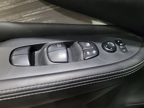Used 2015 Nissan Murano S w/ Navigation Package AWD/4WD image 27