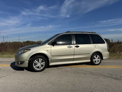 Used 2005 MAZDA MPV LX w/ LX Plus Pkg image 1