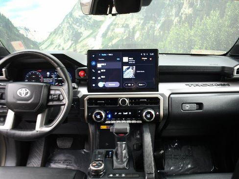 Certified 2024 Toyota Tacoma TRD Off-Road w/ TRD Off Road Premium Package AWD/4WD image 18