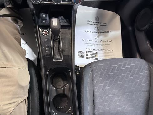 Used 2023 Nissan Kicks SV image 30