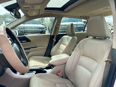 Used 2015 Honda Accord EX-L image 8