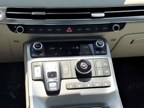 Certified 2024 Hyundai Palisade Calligraphy FWD image 14