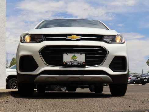 Used 2021 Chevrolet Trax LT AWD/4WD image 17