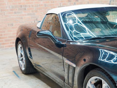 Used 2011 Chevrolet Corvette Grand Sport w/ Preferred Equipment Group RWD image 23