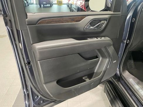 Used 2023 Chevrolet Tahoe Premier AWD/4WD image 10
