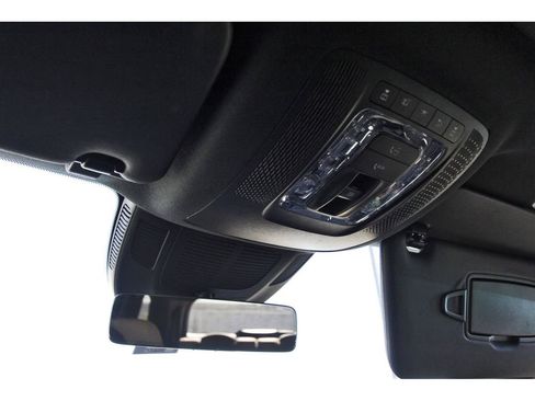 Used 2024 Mercedes-Benz GLS 450 4MATIC image 10