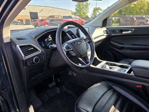 Used 2023 Ford Edge SEL w/ Convenience Package image 11