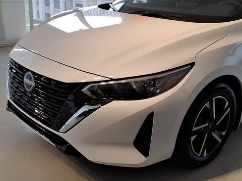 Used 2025 Nissan Sentra SV w/ All-Weather Package image 7