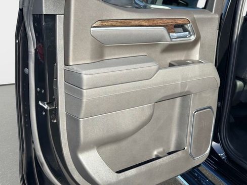 Used 2026 GMC Sierra 1500 SLE w/ Max Trailering Package image 11