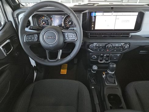 New 2025 Jeep Gladiator Sport image 8