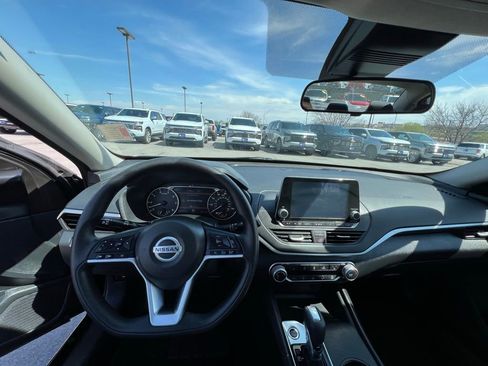 Used 2022 Nissan Altima 2.5 image 36