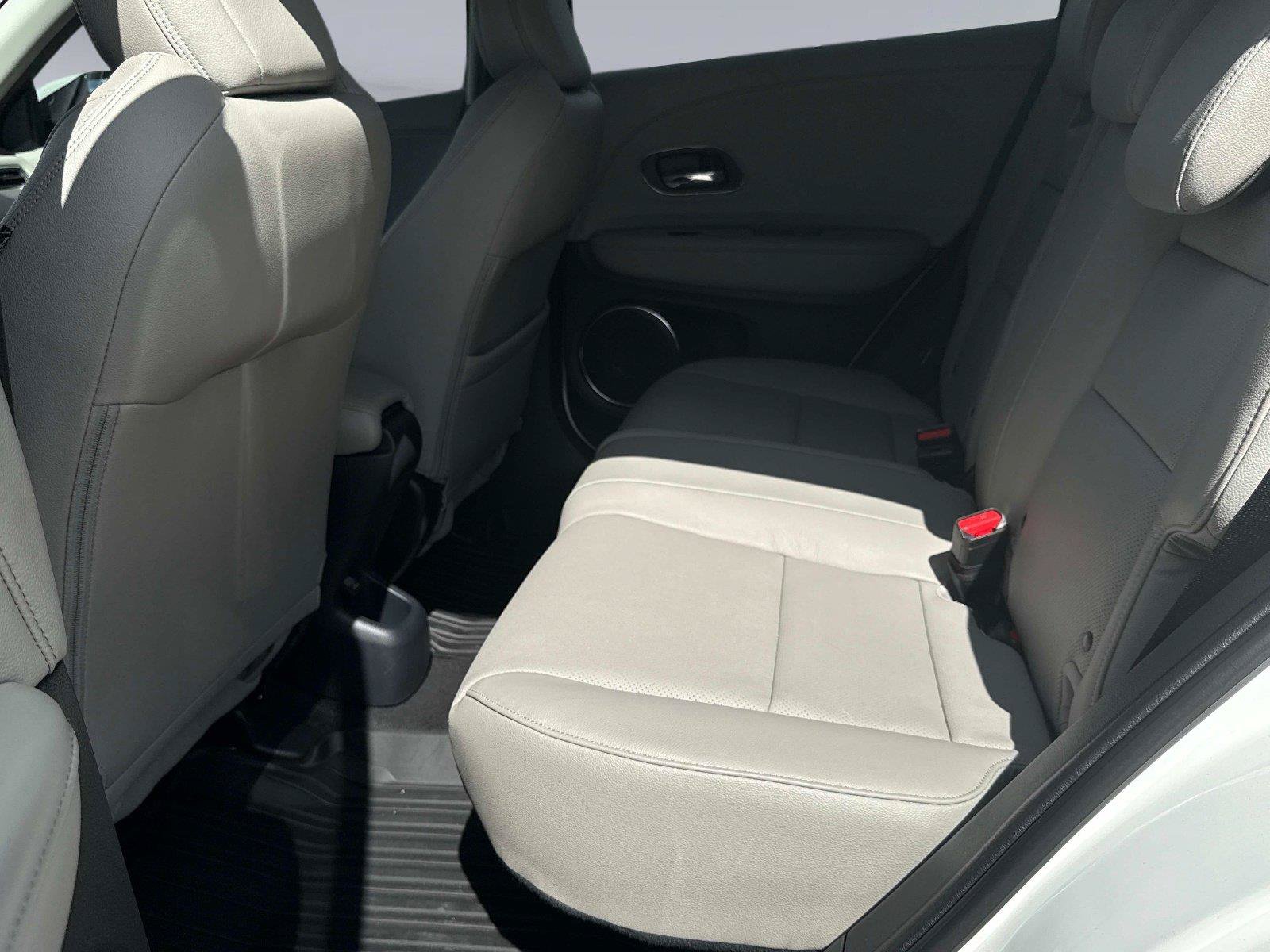 Certified 2021 Honda HR-V EX-L image 13