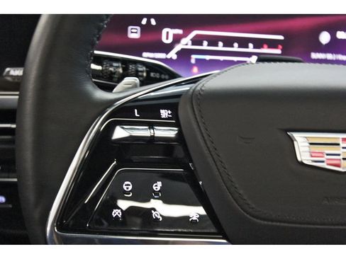 Used 2025 Cadillac Escalade Sport Platinum AWD/4WD image 15