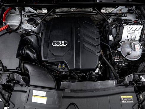 Certified 2023 Audi Q5 2.0T Premium w/ Convenience Package AWD/4WD image 24