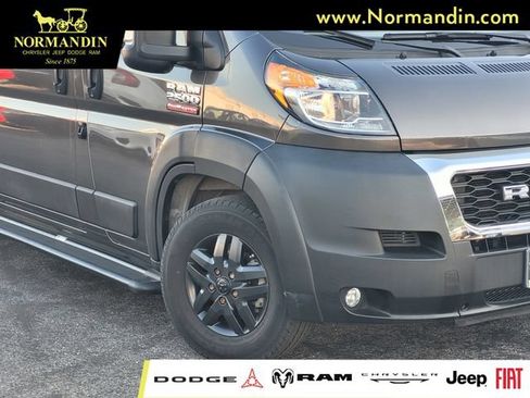 Used 2021 RAM ProMaster 2500 w/ RV Ready Prep Package FWD image 3