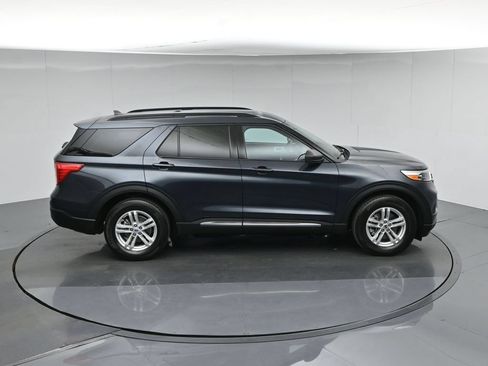 Certified 2023 Ford Explorer XLT RWD image 47