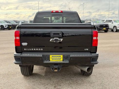 Used 2019 Chevrolet Silverado 3500 LTZ w/ Duramax Plus Package image 7