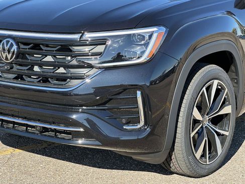 New 2026 Volkswagen Atlas Cross Sport SEL Premium R-Line image 8