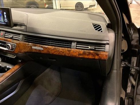 Used 2019 Audi A4 2.0T Premium w/ Convenience Package image 16