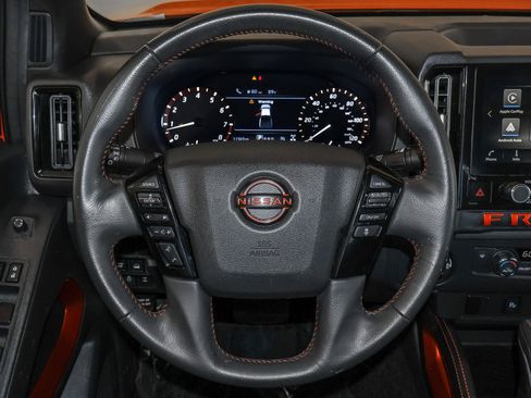 Used 2025 Nissan Frontier PRO-4X AWD/4WD image 27