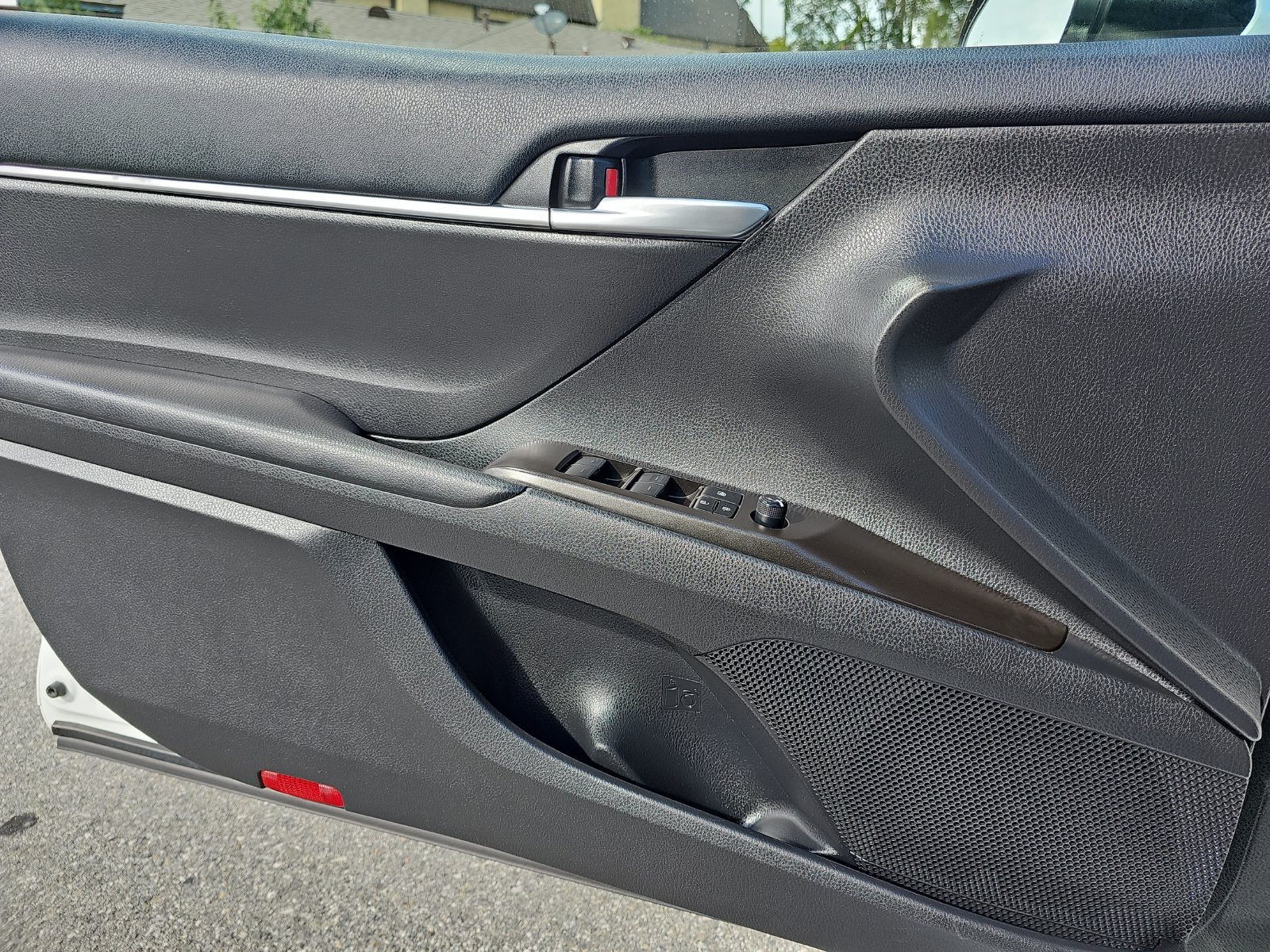 Used 2024 Toyota Camry LE FWD image 27