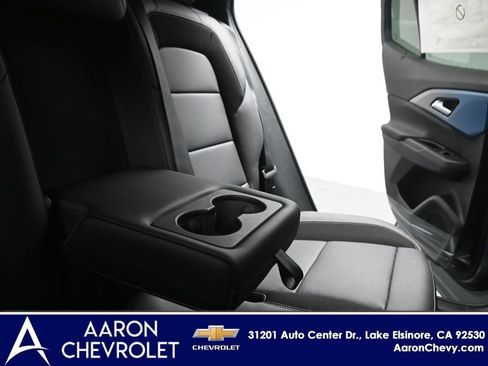 New 2026 Chevrolet Equinox EV LT w/ Convenience Package II FWD image 26