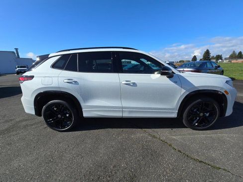 New 2026 Volkswagen Tiguan SE R-Line AWD/4WD image 2