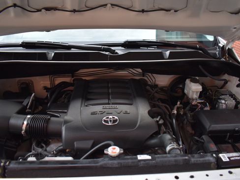 Used 2020 Toyota Tundra SR5 image 34