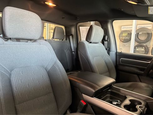 Used 2023 RAM 1500 Big Horn AWD/4WD image 43