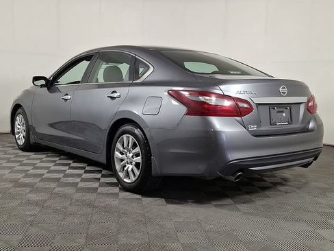 Used 2018 Nissan Altima 2.5 S w/ S Convenience Package FWD image 7